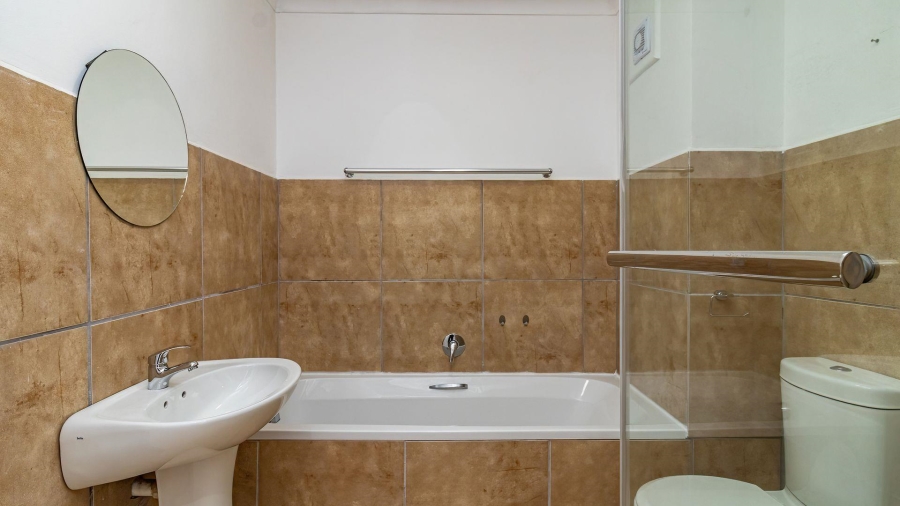 2 Bedroom Property for Sale in De Kelders Western Cape